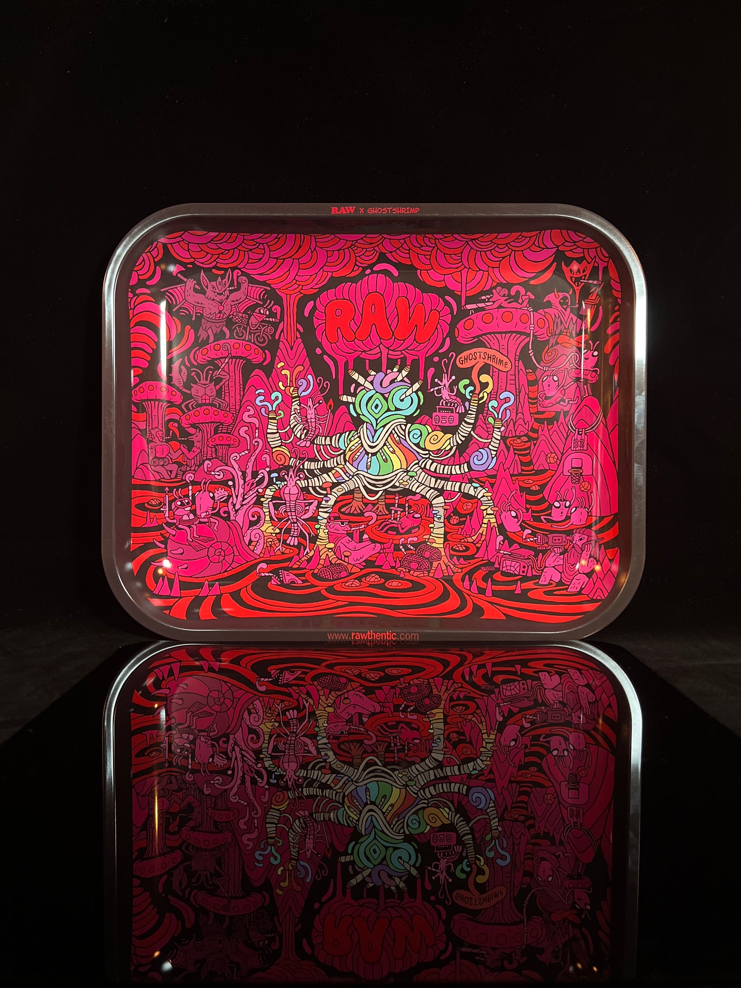 RAW Authentic X Ghostshrimp #3 Authentic Large Rolling Tray